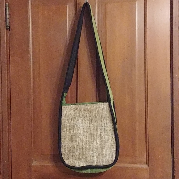 100% Hemp Shoulder Bag - Picture 3 of 7